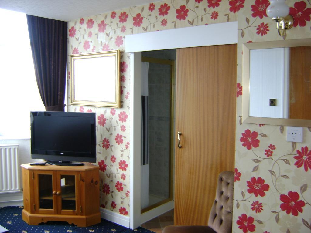 Athenry Guest House Blackpool Bagian luar foto